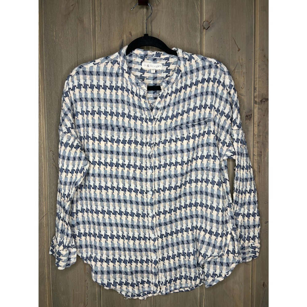 Lou & grey for loft button up shirt woven fabric size extra small blue and cream